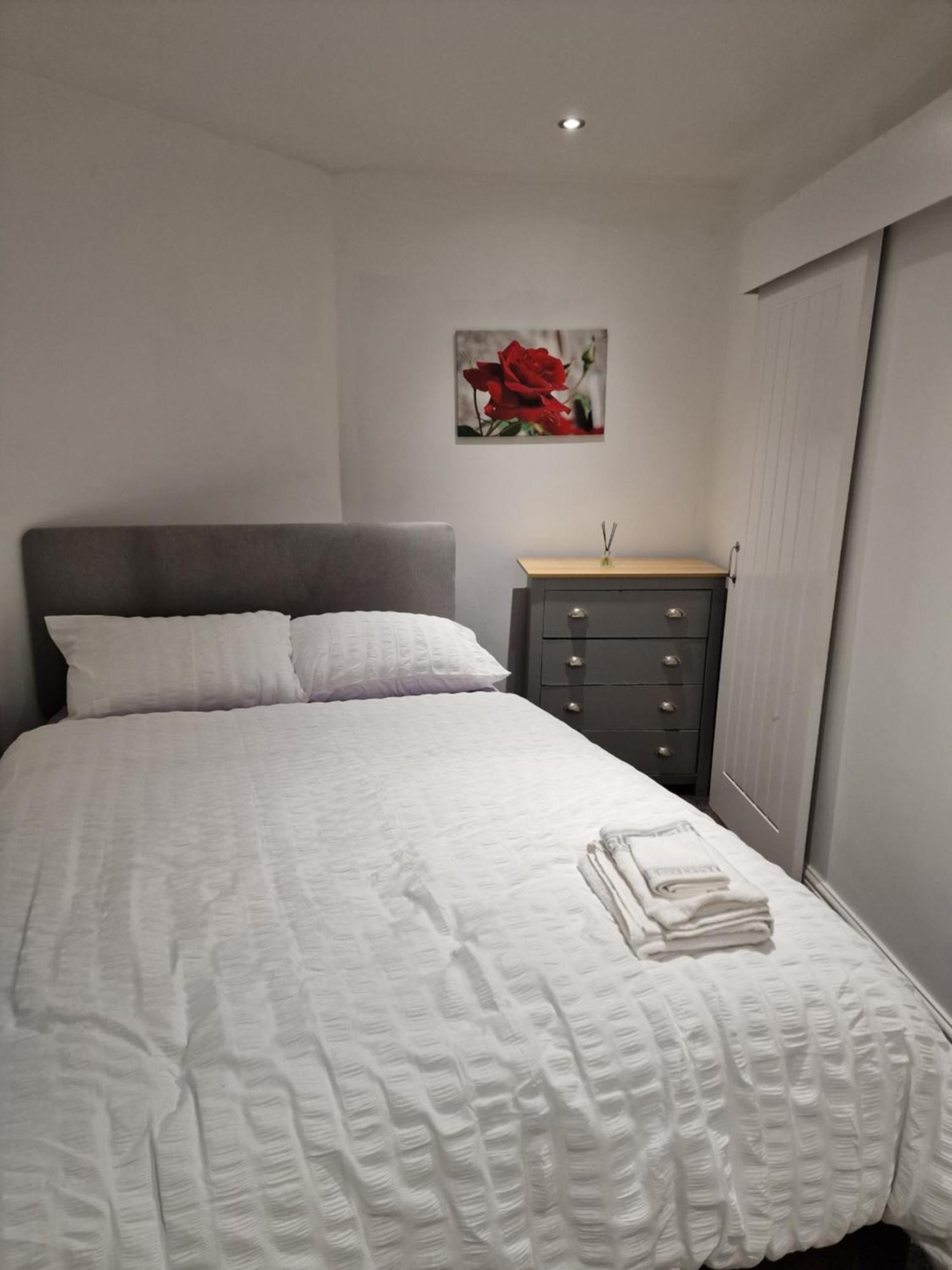 Beautiful Double Bedroom Liverpool Exterior photo